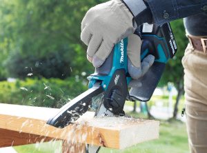 Best cordless reciprocating discount saw for pruning